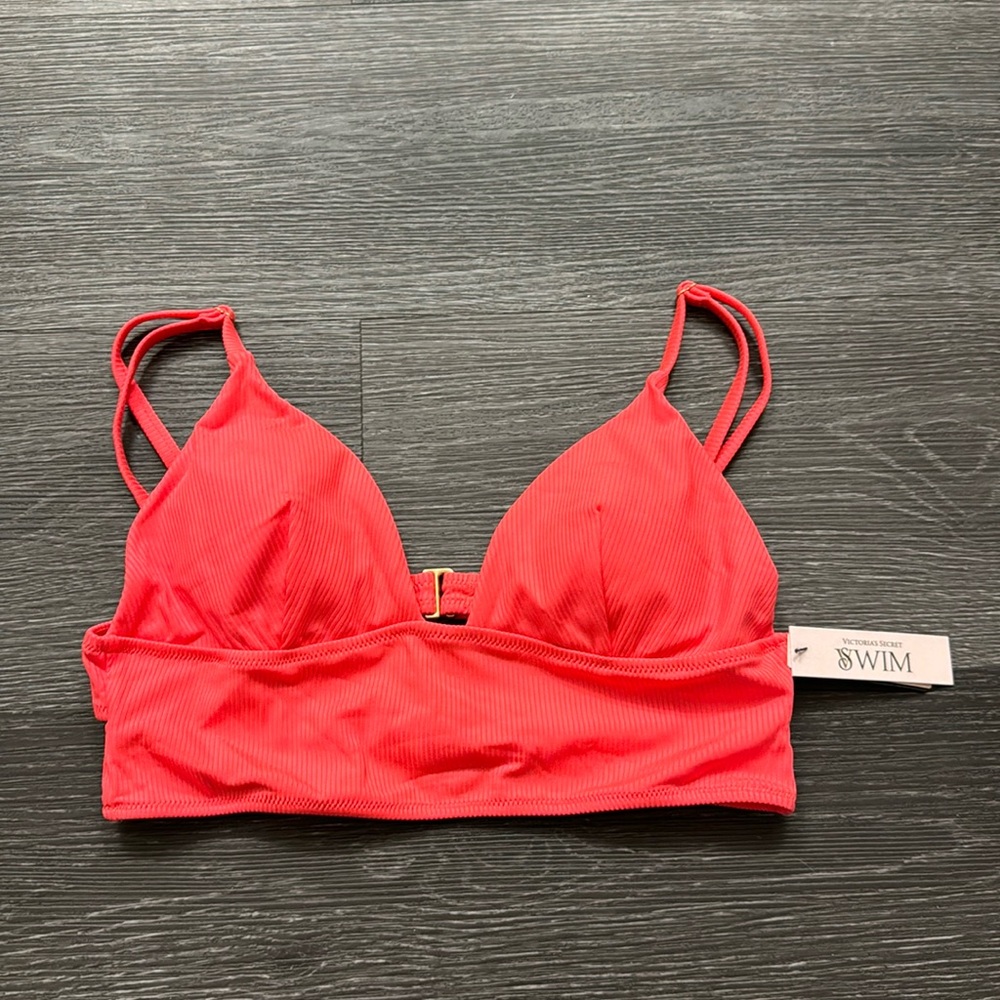 NWT Victoria’s Secret bikini top size small